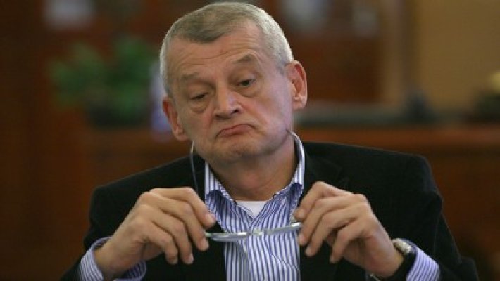 Oprescu: Nu mă pregătesc pentru prezidenţiale
